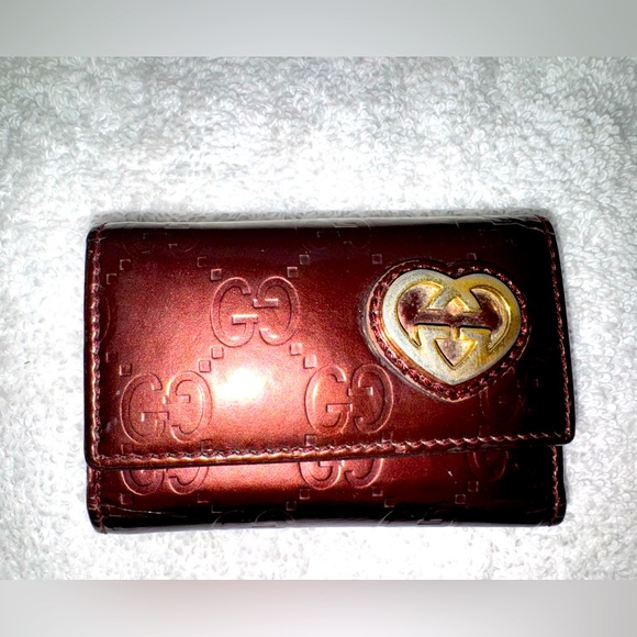 Gucci Accessories - Gucci Guccisima key case red leather, Unisex…
